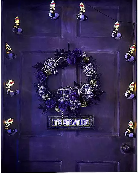 It's Showtime Wreath - Beetlejuice 5 It's Showtime Wreath - Beetlejuice - Image 3